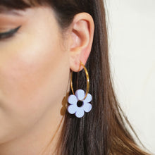 Load image into Gallery viewer, Cute Blue Flower Earrings