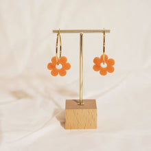 Load image into Gallery viewer, Cute Orange Flower Earrings