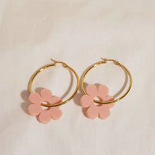 Load image into Gallery viewer, Cute Pink Flower Earrings